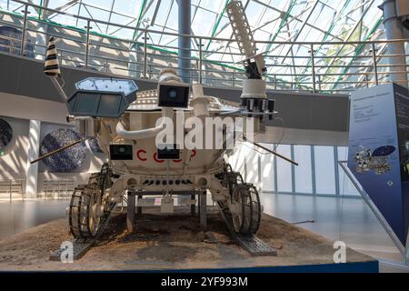 KALUGA, RUSSLAND - 14. JULI 2024: Sowjetischer Mond-rover Lunokhod-2 im Staatlichen Museum der Geschichte der Kosmonautik Stockfoto