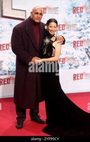 Dwayne Johnson und Lucy Liu bei der Premiere des Kinofilms Red One im UCI Luxe. Berlin, 03.11.2024 *** Dwayne Johnson und Lucy Liu bei der Premiere des Films Red One bei UCI Luxe Berlin, 03 11 2024 Foto:xD.xHerrickx/xFuturexImagex red 4184 Stockfoto