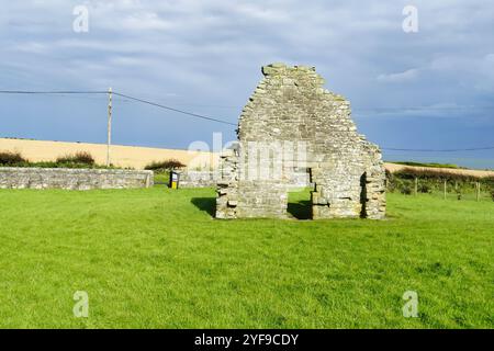 Die Ruinen der Kirche Saint John's Point, County Down, Nordirland Stockfoto