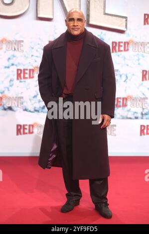 Dwayne Johnson bei der Premiere des Kinofilms 'Red One' im UCI Luxe. Berlin, 03.11.2024 Stockfoto