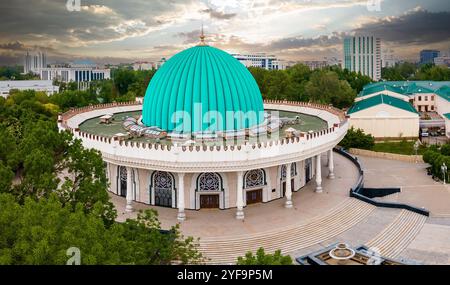 Luftaufnahme des Amir Timur Museums in Taschkent, Usbekistan Stockfoto