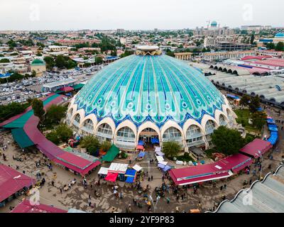 Taschkent, Usbekistan aus der Vogelperspektive auf den Chorsu-Markt Stockfoto