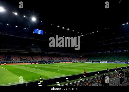 Allgemeine Ansicht des Giuseppe Meazza Stadions vor dem Spiel der Serie A zwischen FC Internazionale und Venezia FC am 03. November 2024 im Giuseppe Meazza Stadion in Mailand, Italien Stockfoto