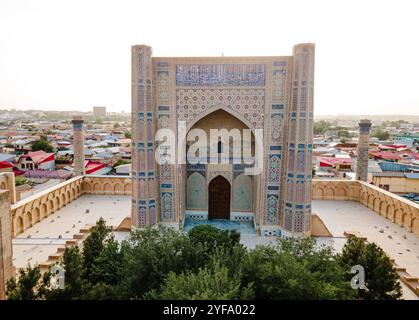 Samarkand, Usbekistan: Luftaufnahme der Bibi-Chanym-Moschee. Der wichtigste Ort der Anbetung und gewidmet Timurs Lieblingsfrau. Übersetzung zur Moschee: 'S Stockfoto