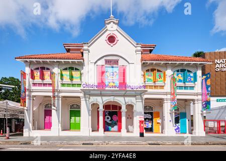 Singapur - 18. Januar 2025: Hildren's Museum Singapore in einem historischen zweistöckigen Kolonialgebäude, das mehr als 100 Jahre alt ist Stockfoto
