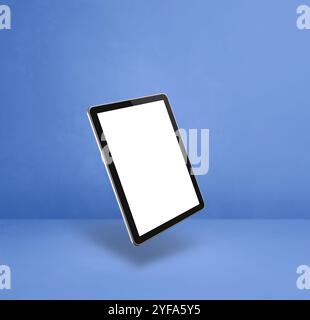 Leerer Tablet-pc, der über einem blauen Hintergrund schwebt. 3D isolierte Abbildung. Quadratische Schablone Stockfoto