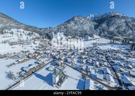 Das Ostrachtal um Bad Oberdorf und Bad Hindelang bei strahlendem Sonnenschein im Winter Stockfoto