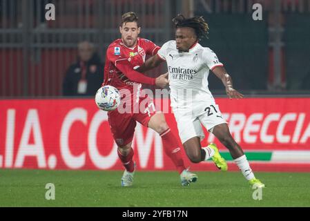 Monza, Italien. 02-11-2024. U-Power-Stadion. Italienische Fußballmeisterschaft der Serie A 2024-25. Monza vs Mailand 0-1. Samuel Chukwueze, Mailand. Stockfoto