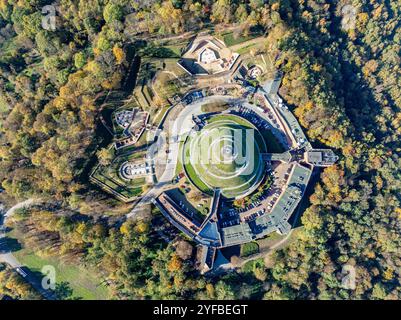 Kosciuszko Mound (Kopiec Kosciuszki) in Krakau, Polen. Errichtet 1823 an Tadeusz Kosciuszko, umgeben von Zitadelle und Festung. Neu renoviert Stockfoto