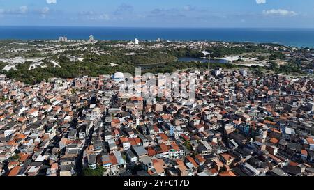 salvador, bahia, brasilien - 28. oktober 2024: Blick auf das Viertel Itapua in Salvador. Stockfoto