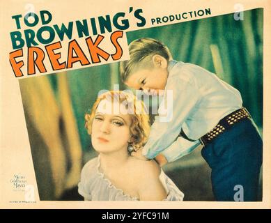 Tod Browning's Production - Freaks - (MGM, 1932) Lobbykarte - Olga Baclanova und Harry Earles - ein Kultklassiker Stockfoto