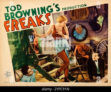 Tod Browning's Produktion - Freaks (MGM, 1932). Lobby Card für Olga Baclanova und Johnny Eck als Halbjunge Stockfoto