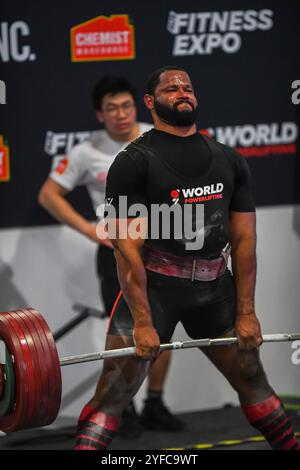 Sydney, Australien. Oktober 2024. Aaron Terry aus den USA wurde bei den Powerlifting-Weltmeisterschaften 2024 im Einsatz gesehen. Die Powerlifting-Weltmeisterschaften 2024 2024 wurden im Rahmen der aus Fitness Expo 2024 von World Powerlifting im internationalen Kongresszentrum von Sydney veranstaltet. 112 Lifter mussten sich durch den engen Zeitplan aufhalten, um eine Reihe von Rekorden und herausragenden Leistungen zu produzieren. Quelle: SOPA Images Limited/Alamy Live News Stockfoto