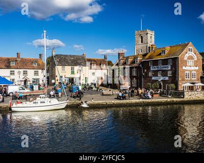 Der belebte Quay in Wareham in Dorset. Stockfoto