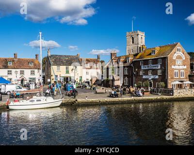 Der belebte Quay in Wareham in Dorset. Stockfoto