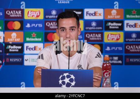 Madrid, Spanien. November 2024. Lucas Vazquez von Real Madrid CF nimmt an einer Pressekonferenz am Vorabend des Fußballspiels der UEFA Champions League Woche 4 2024/2025 zwischen Real Madrid CF und AC Milan in Ciudad Real Madrid Teil. Quelle: SOPA Images Limited/Alamy Live News Stockfoto