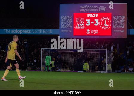 Southend Utd gegen Charlton Athletic in der ersten Runde des FA Cups in Roots Hall, UK, erzielte Southend einen späten Equalizer und erzielte ein 3:3-Ergebnis. Anzeiger Stockfoto