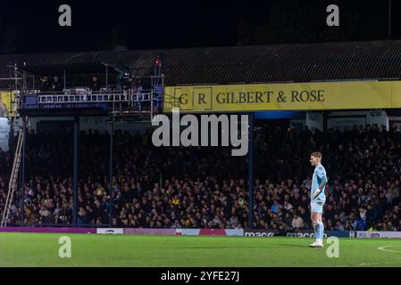 Southend Utd gegen Charlton Athletic in der ersten Runde des FA Cup in Roots Hall, Southend on Sea, Essex, Großbritannien. Drücken Sie die Box am Weststand. GK will Mannion Stockfoto