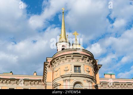 Die Kirche Michaels des Erzengels in der Michailowski-Burg in Sankt Petersburg, Russland Stockfoto