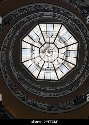 Bramante Treppe Vatikanische Museen Stockfoto