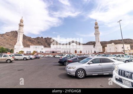 MEDINA, SAUDI-ARABIEN - 12. NOVEMBER 2021: Al-Khandaq-Moschee in Medina, Saudi-Arabien Stockfoto