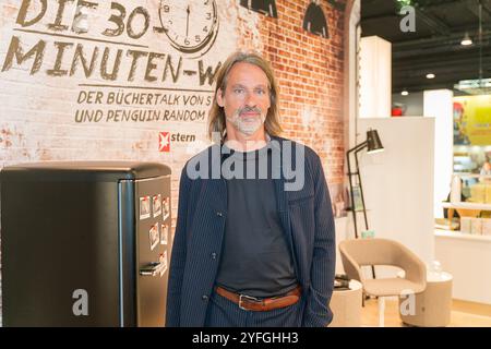 FRANKFURT AM MAIN - 17. Oktober 2024: Richard David Precht (*1964, deutscher Philosoph und Autor) auf der 76. Frankfurter Buchmesse / Buchmesse Frankfurt Stockfoto