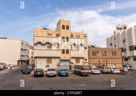 MEDINA, SAUDI-ARABIEN - 12. NOVEMBER 2021: Al Mughaisilah Stadtteil Medina, Saudi-Arabien Stockfoto