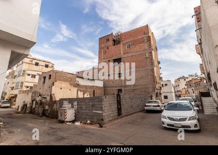 MEDINA, SAUDI-ARABIEN - 12. NOVEMBER 2021: Al Mughaisilah Stadtteil Medina, Saudi-Arabien Stockfoto