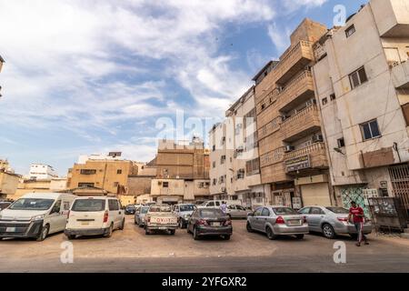 MEDINA, SAUDI-ARABIEN - 12. NOVEMBER 2021: Al Mughaisilah Stadtteil Medina, Saudi-Arabien Stockfoto