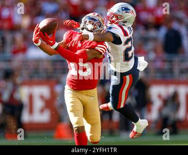 Santa Clara, Usa. September 2024. Jauan Jennings (15) der San Francisco 49ers (25) macht am 29. September 2024 im Levi's Stadium in Santa Clara (Kalifornien) einen 45-Yard-Fang gegen Marcus Jones der New England Patriots (25). (Foto: Nhat V. Meyer/Bay Area News Group/TNS/SIPA USA) Credit: SIPA USA/Alamy Live News Stockfoto