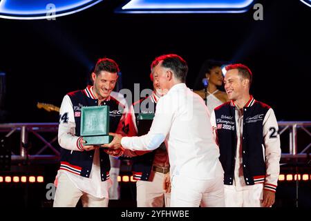 06 ESTRE Kevin (fra), LOTTERER Andre (ger), VANTHOOR Laurens (bel), Porsche Penske Motorsport, Porsche 963 #06, Hypercar, Porträt während der FIA WEC Awards 2024 am 3. November 2024 im Sofitel Bahrain Zallaq in Manama, Bahrain Stockfoto