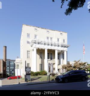 KNOXVILLE, TENNESSEE, USA-SEPTEMBER 2024: Der Freimaurertempel in der Locust Street in der Innenstadt. Stockfoto