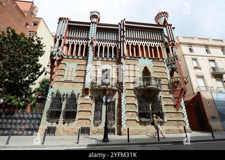 Casa Vicens Gaudí auf Carrer de les Carolines in Gràcia, Barcelona, Spanien. Stockfoto