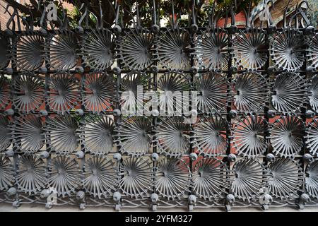 Casa Vicens Gaudí auf Carrer de les Carolines in Gràcia, Barcelona, Spanien. Stockfoto