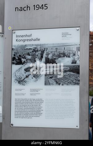 Informationsschild Zeppelinfeld in Nürnberg. Stockfoto