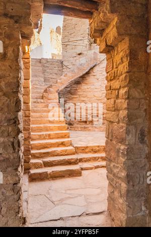 Treppe zum Minarett der antiken Umar (Omar) Moschee in Dumat al Jandal, Saudi-Arabien Stockfoto