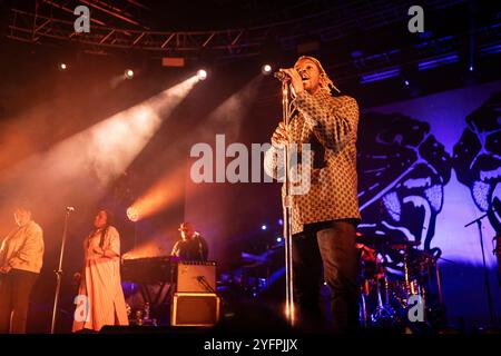Schwarze Pumas im Concerto al Fabrique, Mailand. Foto di Davide Merli - Alamy Stockfoto