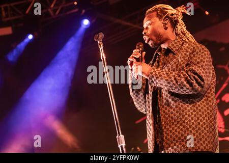 Schwarze Pumas im Concerto al Fabrique, Mailand. Foto di Davide Merli - Alamy Stockfoto