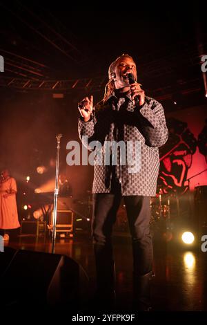 Schwarze Pumas im Concerto al Fabrique, Mailand. Foto di Davide Merli - Alamy Stockfoto