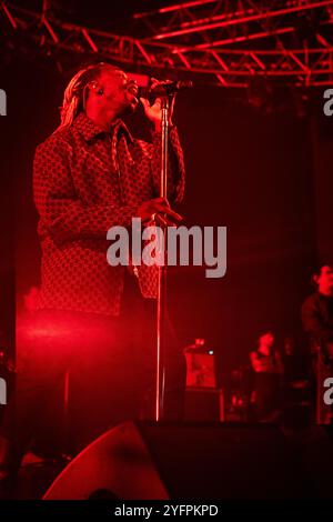 Schwarze Pumas im Concerto al Fabrique, Mailand. Foto di Davide Merli - Alamy Stockfoto