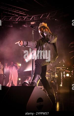 Schwarze Pumas im Concerto al Fabrique, Mailand. Foto di Davide Merli - Alamy Stockfoto
