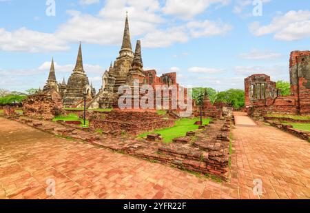 Malerische Ruinen des Wat Phra Si Sanphet in Ayutthaya, Thailand Stockfoto