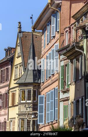 Colmar ist eine malerische Altstadt mit wunderschönen traditionellen Fachwerkhäusern. Oberrhein, Elsass, Frankreich. Die besten Reiseziele in Europa 2020 Stockfoto