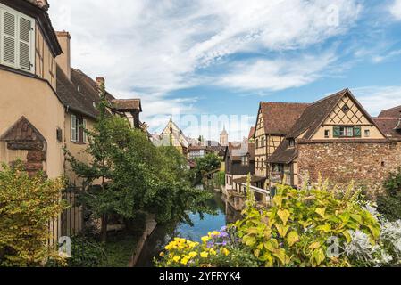 La Petite Venise (kleines Venedig), Blick von Pont St. Pierre auf Kanal La Lauch, Colmar, Elsass, Grand Est, Frankreich Stockfoto