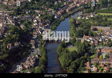 Luftaufnahme von Bridgnorth und dem Fluss Severn 2004 Stockfoto