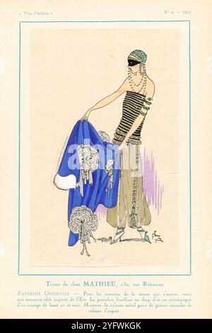 Très Parisien, 1923, No. 2: De chez MATHIEU...Fantaisie Orientale. Vintage Fashion Illustrationen von „Dorure Louis Mathieu“, Frankreich der 1920er Jahre. Merkmale „ORIENTAL FANTASY“ – die Baggy-Hose aus goldenem Tuch wird von einem Oberteil aus Gold und schwarzem Lamé begleitet. Mantel aus Metallsamt mit großen Cockaden aus silbernen Bändern Stockfoto