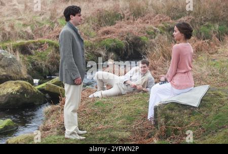 Von links: TESTAMENT OF YOUTH 2014 Lionsgate Film mit Kit Harington, Taron Egerton und Alicia Vikander Stockfoto
