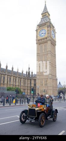 1904 Darracq London Nach Brighton Veteran Car Run Westminster Bridge London Stockfoto