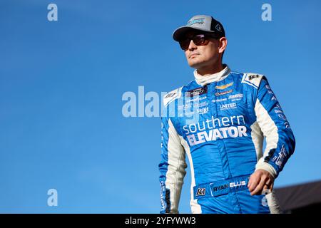 2. November 2024, Ridgeway, Va, USA: RYAN ELLIS (43) wird für den National Debt Relief 250 auf dem Martinsville Speedway in Ridgeway, VA, eingeführt. (Kreditbild: © Walter G. Arce Sr./ASP via ZUMA Press Wire) NUR REDAKTIONELLE VERWENDUNG! Nicht für kommerzielle ZWECKE! Stockfoto