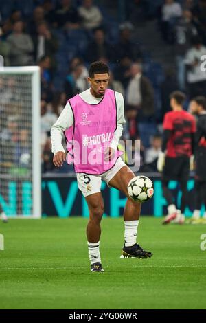 Madrid, Spanien. November 2024. Jude Bellingham (Mittelfeldspieler; Real Madrid) im Spiel der UEFA Champions League zwischen Real Madrid und AC Milan am 5. November 2024 im Santiago Bernabeu Stadion in Madrid. Quelle: Album/Alamy Live News Stockfoto